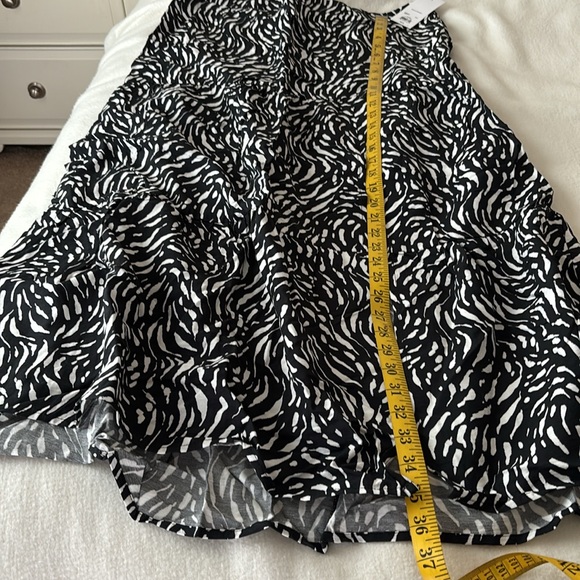 Nine West skirt, black and white Animal print, size Large maxi - Picture 8 of 10